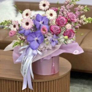 Designer's choice of flower box