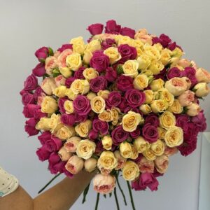 Spray roses bouquet